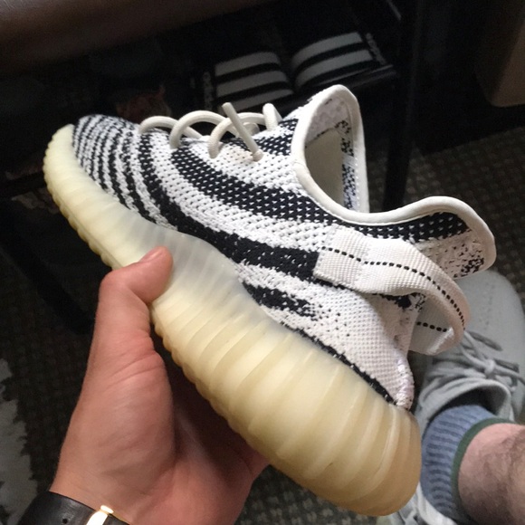 Used zebra yeezys size 10 - Picture 4 of 4